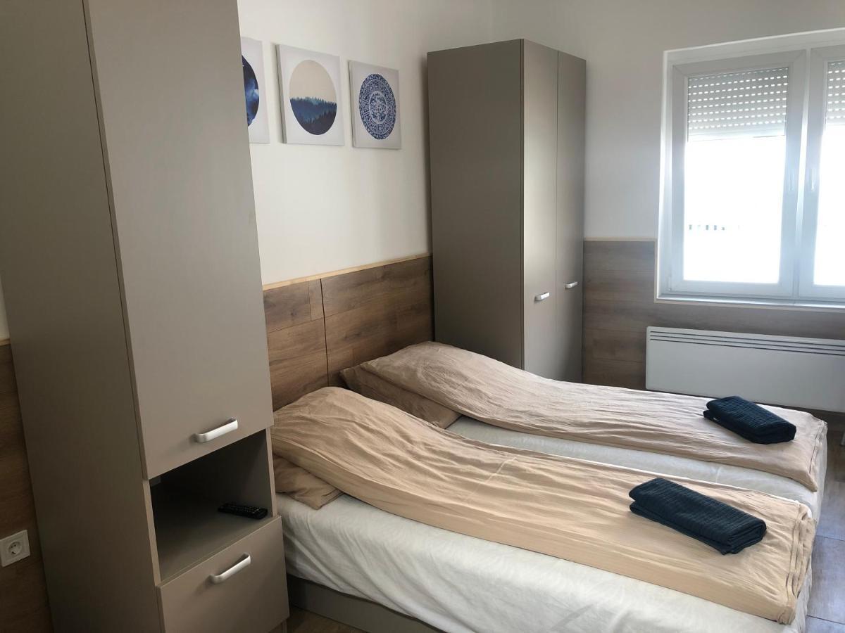 Avas Apartman Μίσκολτς Εξωτερικό φωτογραφία